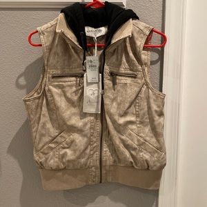 Women’s Zip up Vest